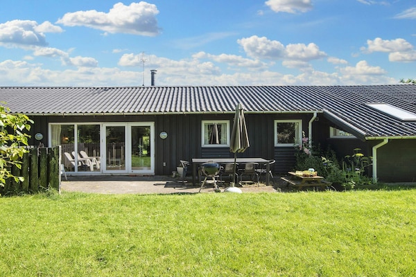 Foto van 8 persoons vakantie huis in Ørsted - Vakantiehuis in Ørsted - Outdoor
