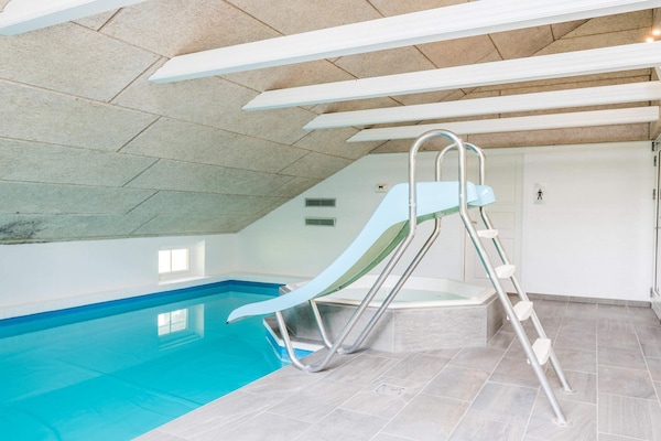 Foto van 8 persoons vakantie huis in Blåvand - Vakantiehuis in Blåvand - Pool