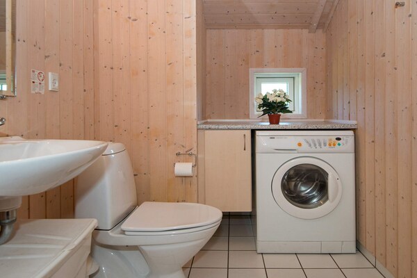 Foto van Luxe Spa Retreat in Bork -- By Traum Ferienwohnungen - Indoor