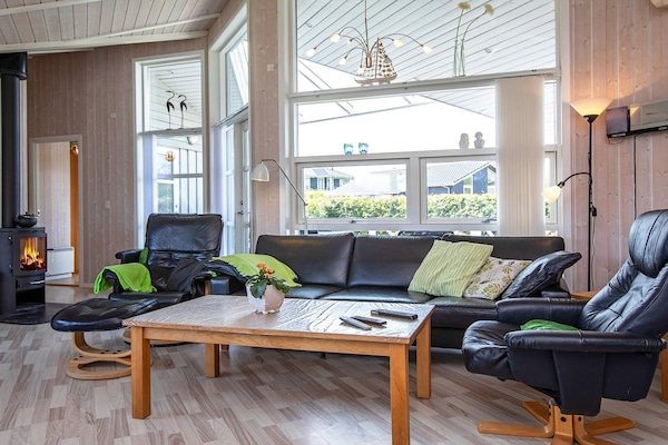Foto van Luxe strandtoevlucht -- By Traum Ferienwohnungen - Vakantiehuis in Rude - Indoor
