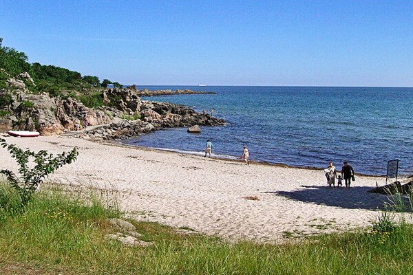 Foto van Modern toevluchtsoord bij golfbaan -- By Traum Ferienwohnungen - View