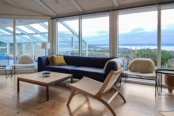 Foto van Panoramisch zwembad toevluchtsoord -- By Traum Ferienwohnungen - Indoor