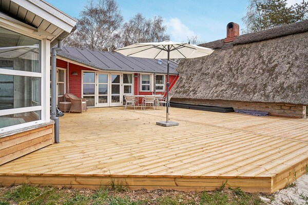 Foto van Luxe retraite aan zee -- By Traum Ferienwohnungen - Vakantiehuis in Aakirkeby - View