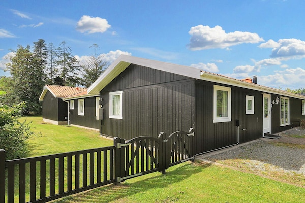 Foto van 14 persoons vakantie huis in Væggerløse-By Traum - Outdoor