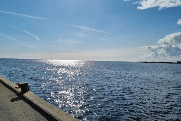 Foto van Luxe Spa Retreat bij het strand -- By Traum Ferienwohnungen - WaterView