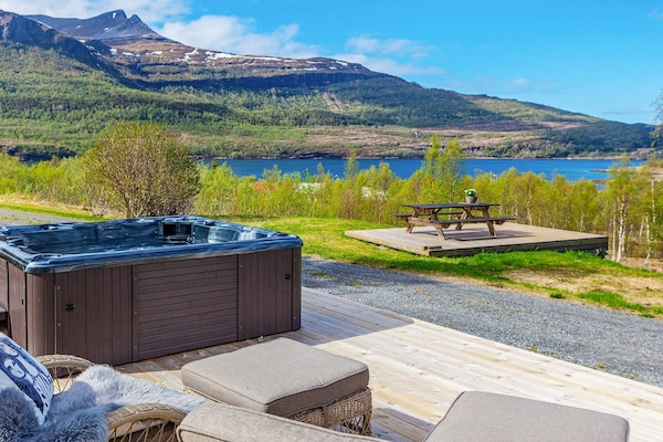 Foto van 8 persoons vakantie huis in Inndyr - Vakantiehuis in Inndyr - Spa