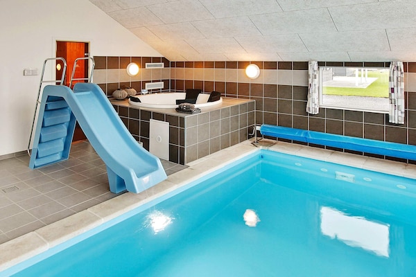Foto van 12 persoons vakantie huis in Hasselberg - Vakantiehuis in Kappeln - Pool