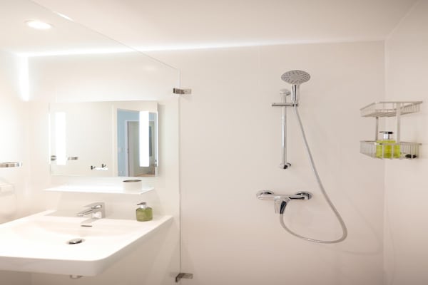 Foto van Appartementen niet ver van de Donau - Vakantiehuis in Linz - BathRoom