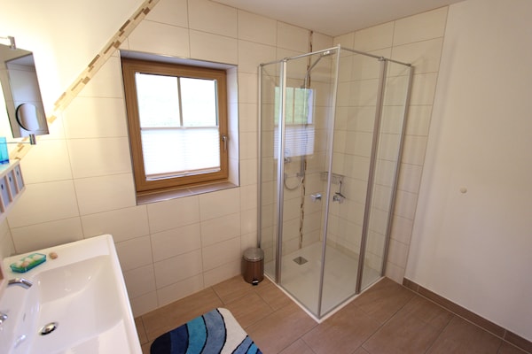 Foto van Chalet in Taxenbach bij Kaprun Skigebied - Vakantiehuis in Taxenbach - BathRoom