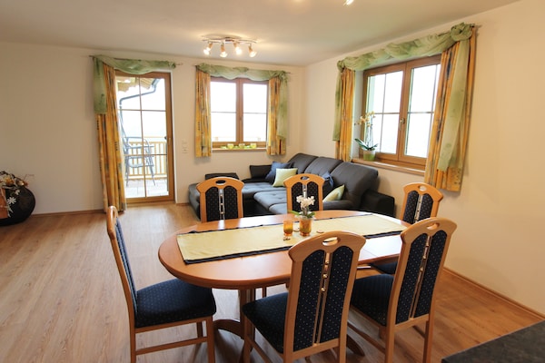 Foto van Chalet in Taxenbach bij Kaprun Skigebied - Vakantiehuis in Taxenbach - LivingRoom