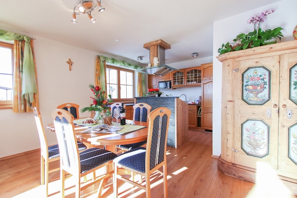 Foto van Chalet in Taxenbach bij Kaprun Skigebied - Vakantiehuis in Taxenbach - LivingRoom