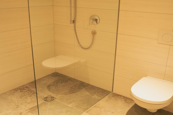Foto van Boerderij in Bramberg met Sauna & Skitoegang - Vakantiehuis in Bramberg - BathRoom
