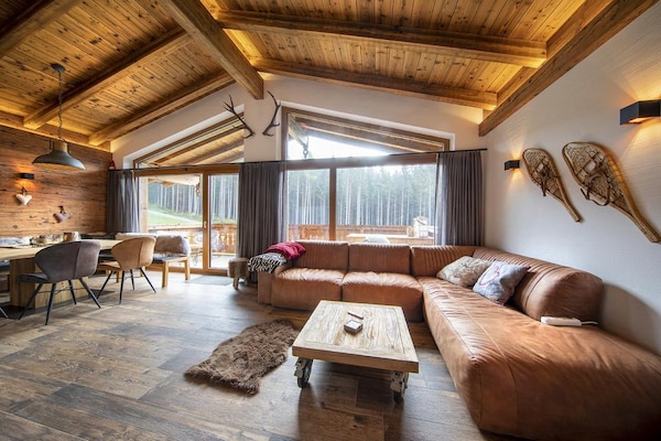 Foto van Chalet in Neukirchen bij het skigebied - Vakantiehuis in Neukirchen - LivingRoom