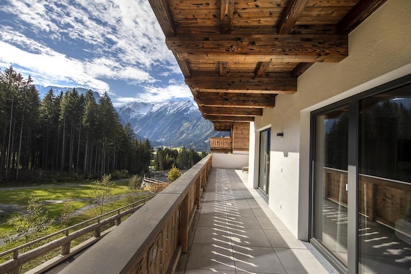 Foto van Chalet in Neukirchen bij het skigebied - Vakantiehuis in Neukirchen - TerraceBalcony