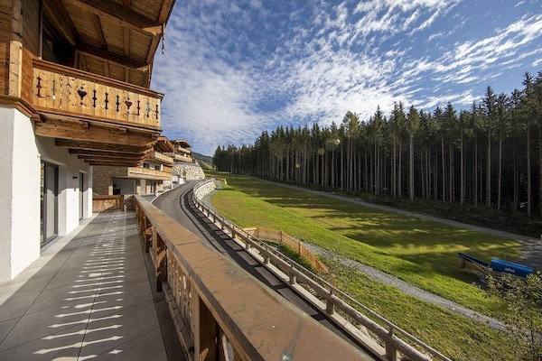 Foto van Chalet in Neukirchen bij het skigebied - Vakantiehuis in Neukirchen - GardenSummer