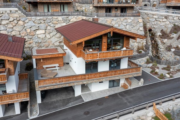 Foto van Chalet in Neukirchen bij het skigebied - Vakantiehuis in Neukirchen - ExteriorSummer