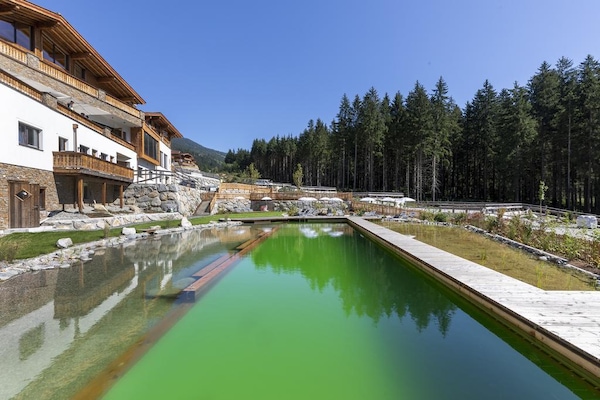 Foto van Chalet in Neukirchen bij het skigebied - Vakantiehuis in Neukirchen - PoolOfHouse