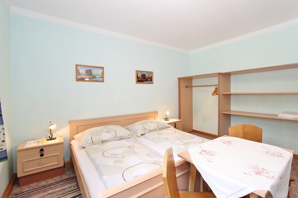Foto van Appartement Neukirchen bij Skigebied - Vakantiehuis in Neukirchen am Großvenediger - BedRoom