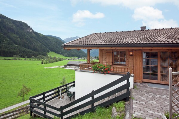 Foto van Chalet in Königsleiten bij Skigebied - Vakantiehuis in Wald-Königsleiten - ExteriorSummer