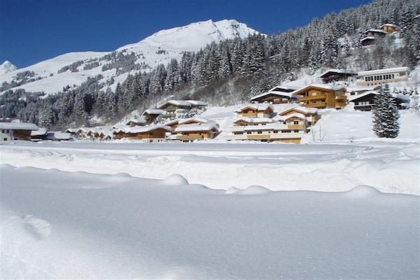 Foto van Chalet in Saalbach met sauna - Vakantiehuis in Saalbach-Hinterglemm - ExteriorWinter