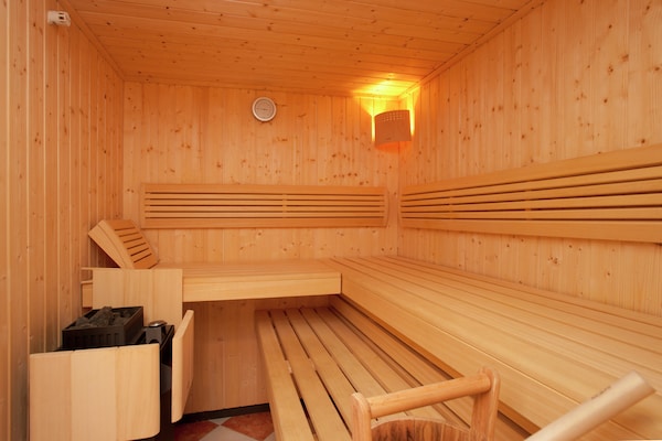 Foto van Chalet in Saalbach met sauna - Vakantiehuis in Saalbach-Hinterglemm - Wellness