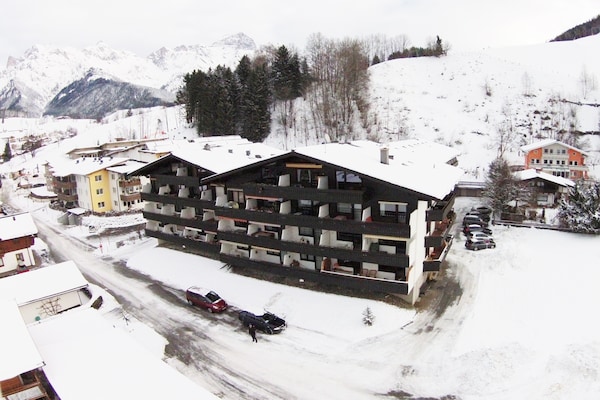Foto van Appartement Maria Alm bij Hochkönig Pistes - Vakantiehuis in Maria Alm - ExteriorWinter