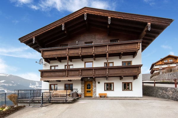Foto van Vakantiehuis in Zillertal bij skipistes - Vakantiehuis in Hart - ExteriorSummer