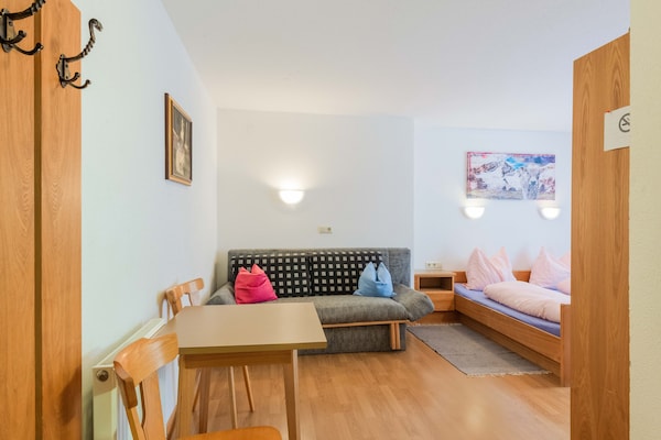 Foto van Appartement in Huben bij Skiliften - Vakantiehuis in Längenfeld - DiningRoom