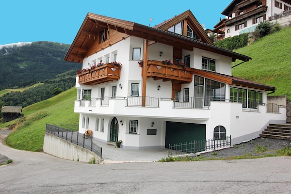 Foto van Appartement Hochgallmigg bij Skipistes - Vakantiehuis in Hochgallmigg - ExteriorSummer