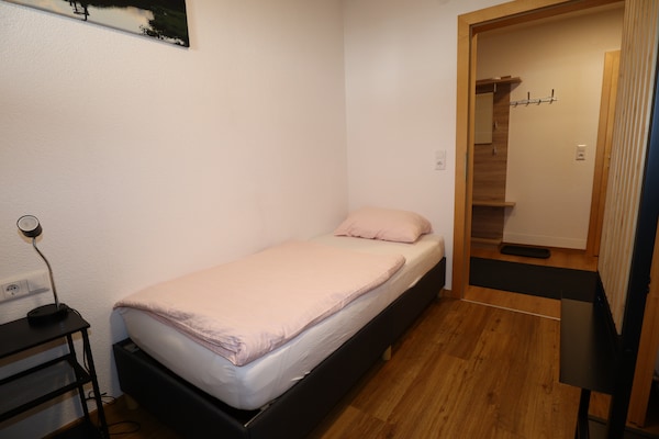Foto van Appartement in Strengen met uitzicht op de bergen - Vakantiehuis in Strengen - BedRoom