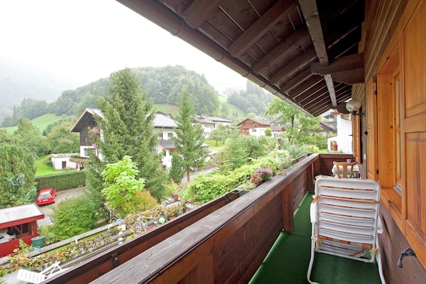 Foto van Appartement in Tschagguns bij Skipistes - Vakantiehuis in Tschagguns - TerraceBalcony