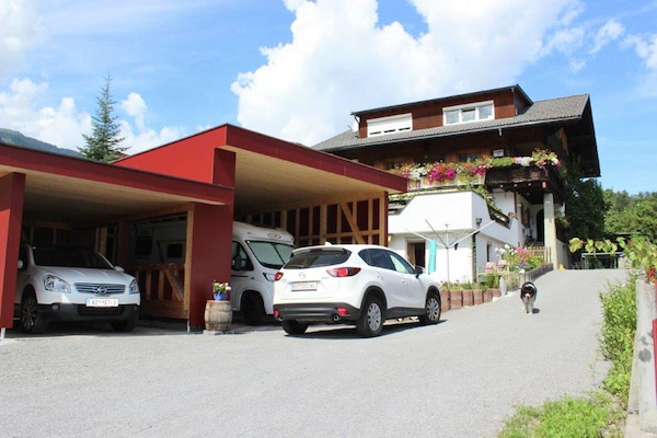 Foto van Appartement in Tschagguns bij Skipistes - Vakantiehuis in Tschagguns - ExteriorSummer