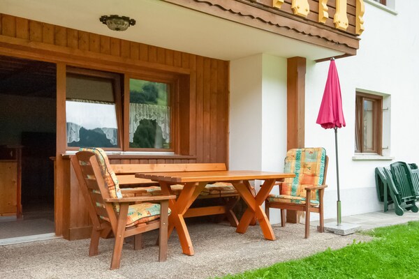 Foto van Appartement in Silbertal bij Skilift - Vakantiehuis in Silbertal - TerraceBalcony