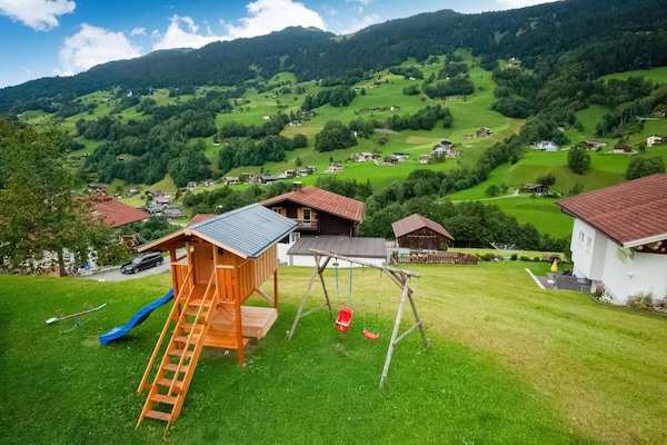 Foto van Appartement in Silbertal bij Skilift - Vakantiehuis in Silbertal - GardenSummer
