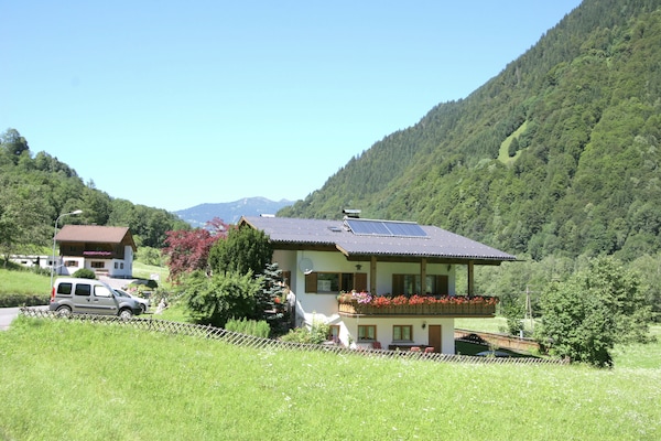 Foto van Appartement in St. Gallenkirch bij Skiliften - Vakantiehuis in St. Gallenkirch - ExteriorSummer
