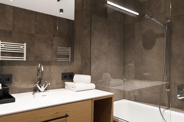 Foto van Appartement in Schröcken bij Ski Arlberg - Vakantiehuis in Schröcken - BathRoom