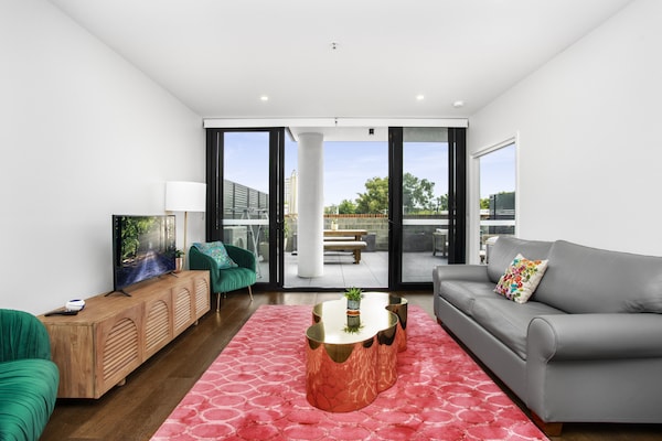 Foto van Boutique-appartement met enorm terras in de buurt van cafés en winkels - LivingRoom