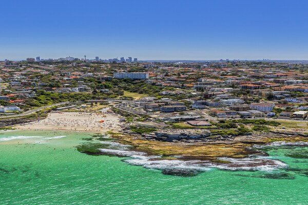 Foto van Bronte Beach kustappartement met uitzicht op de oceaan - ExteriorSummer