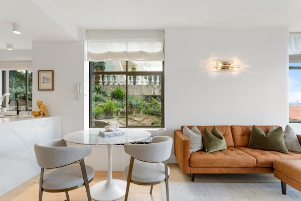 Foto van Boutique-appartement met 2 slaapkamers en prachtig uitzicht op de haven van Sydney - DiningRoom