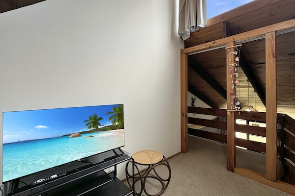Foto van Broulee Break - Strandhuis met 2 slaapkamers en speelkamer - LivingRoom