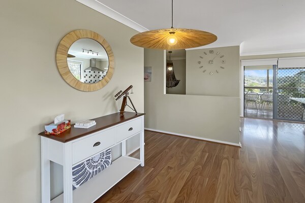 Foto van Bovenwoning aan de kust met toegang tot het zwembad - LivingRoom