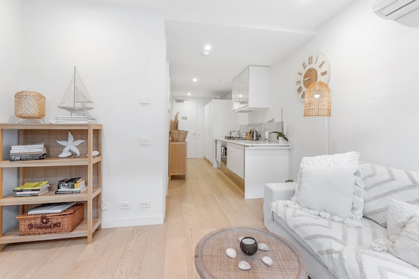 Foto van Brighton appartement met 1 slaapkamer, balkon en parkeergelegenheid - LivingRoom