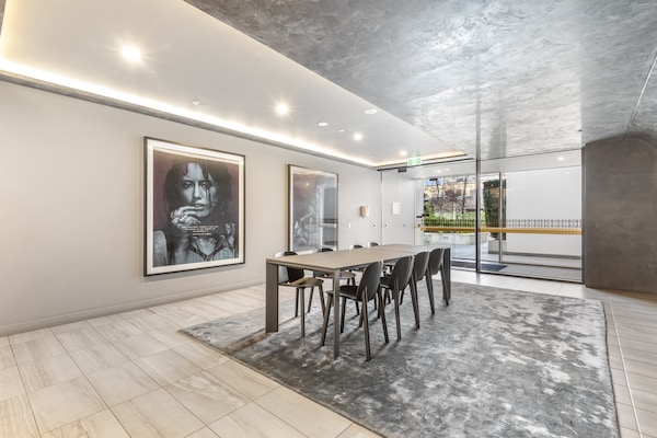 Foto van Brighton appartement met 1 slaapkamer, balkon en parkeergelegenheid - DiningRoom