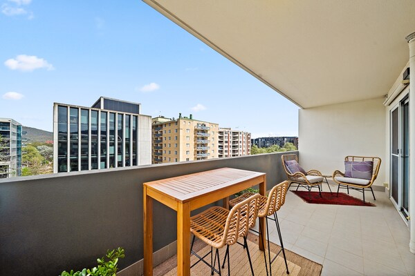 Foto van Braddon Retreat: Ruim appartement met 1 slaapkamer en parkeergelegenheid - TerraceBalcony