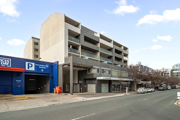 Foto van Braddon Retreat: Ruim appartement met 1 slaapkamer en parkeergelegenheid - HallReception