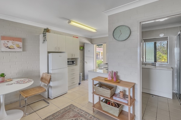 Foto van Beachside Studio, op een steenworp afstand van Casey's Beach. - Kitchen