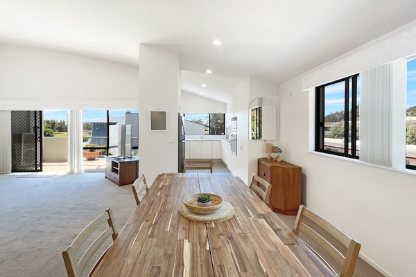 Foto van Appartement met 3 slaapkamers aan het strand en garageparkeerplaats - DiningRoom