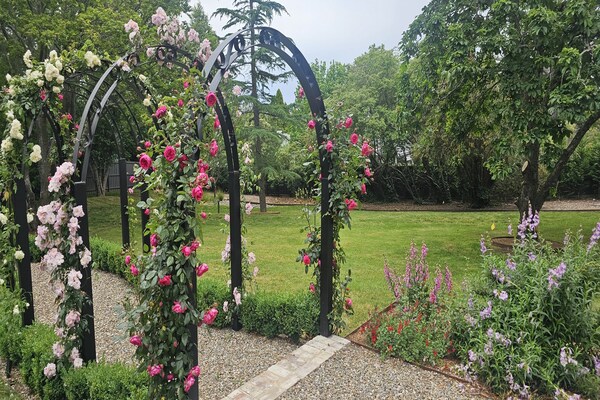 Foto van Balnagowan, tuinhuis met 3 slaapkamers in Moss Vale - GardenSummer