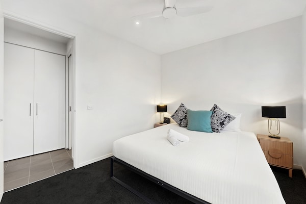 Foto van Appartement met 1 slaapkamer en uitzicht op de stad, vlakbij Central Park. - BedRoom