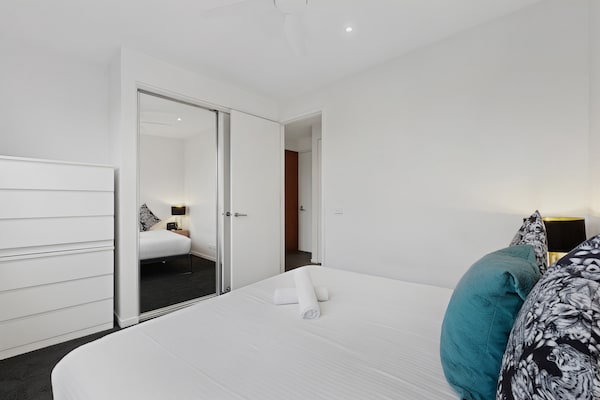 Foto van Appartement met 1 slaapkamer en uitzicht op de stad, vlakbij Central Park. - BedRoom